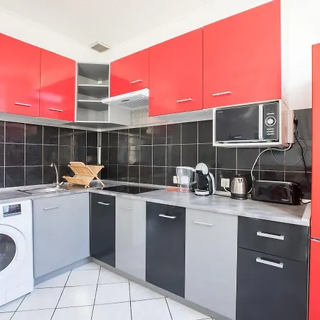 Ideally Placed To Visit Toulon + Bright Flat - Idealement Place Pour Visiter Toulon + Lumineux Exterior photo