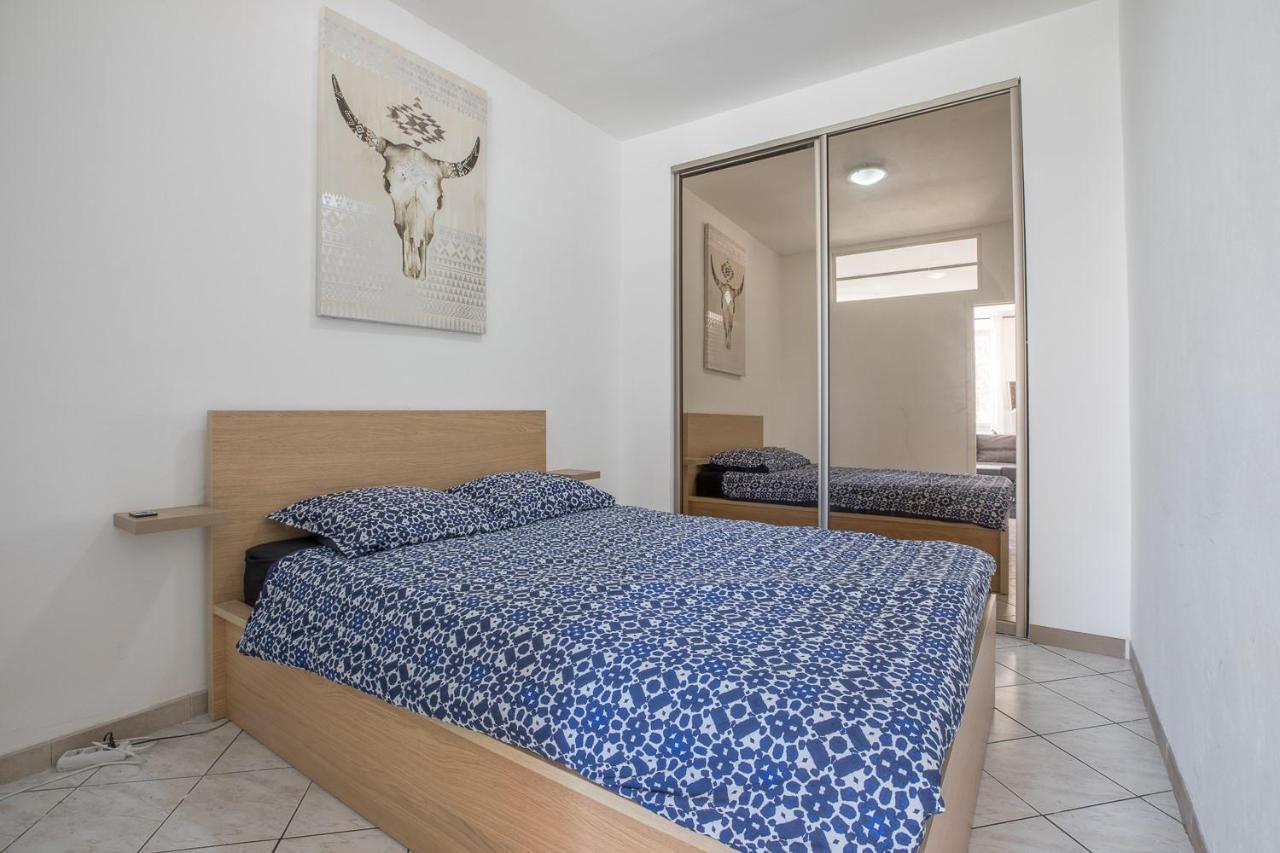Ideally Placed To Visit + Bright Flat - Idealement Place Pour Visiter + Lumineux Toulon